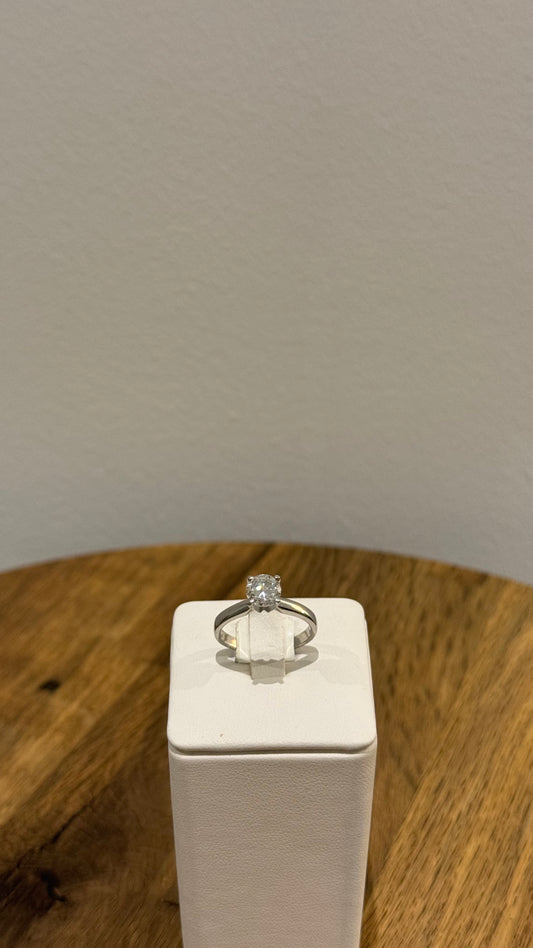 Platinum 1.04ct Round Brilliant Diamond
